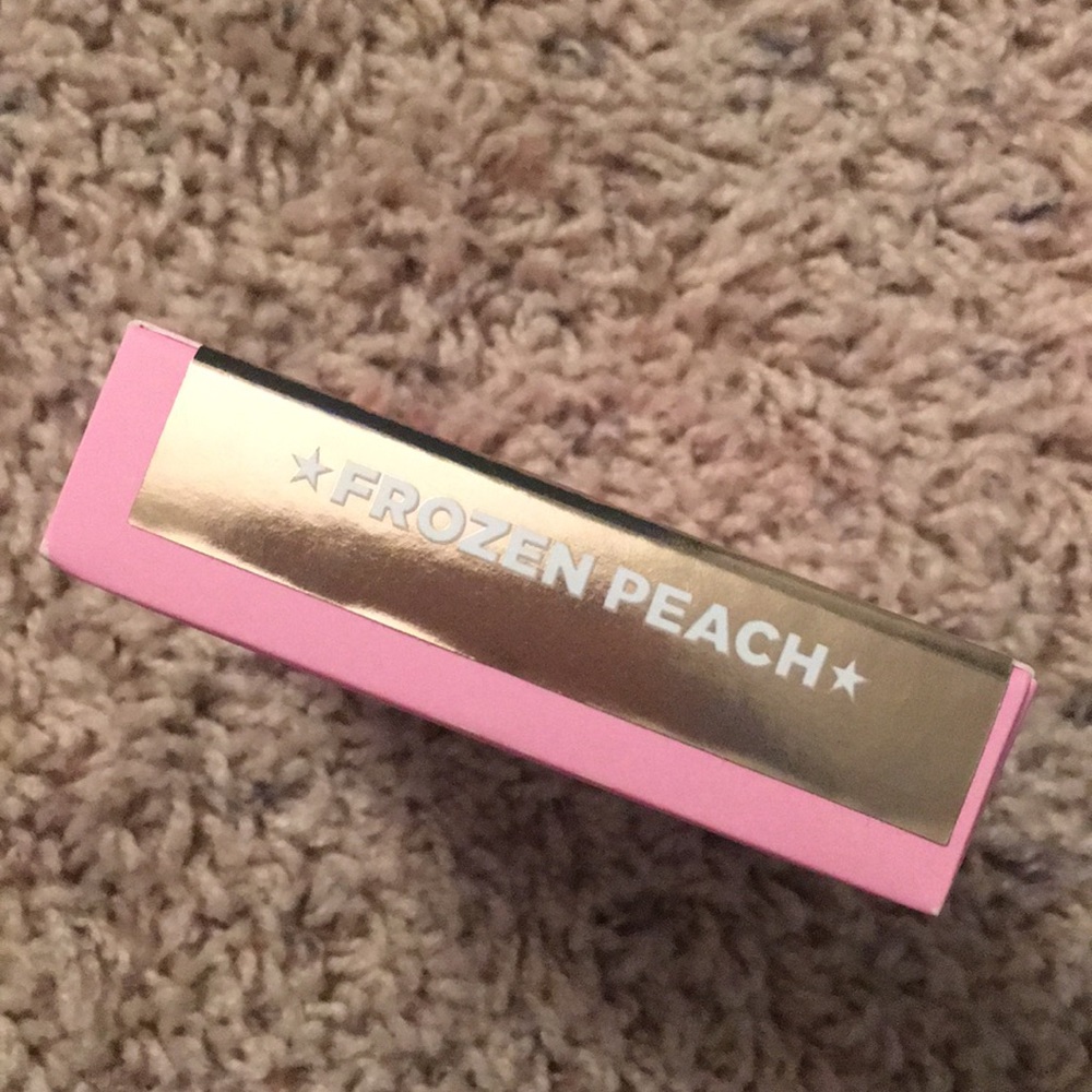 JeffreeStar Cosmetics Supreme Frost - Picture 3 of 8